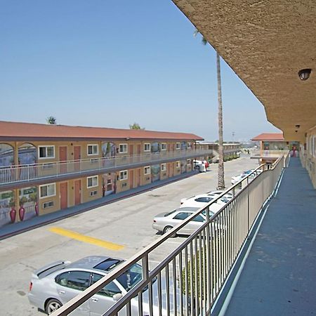 Los Angeles Inn & Suites - Lax West Athens Esterno foto