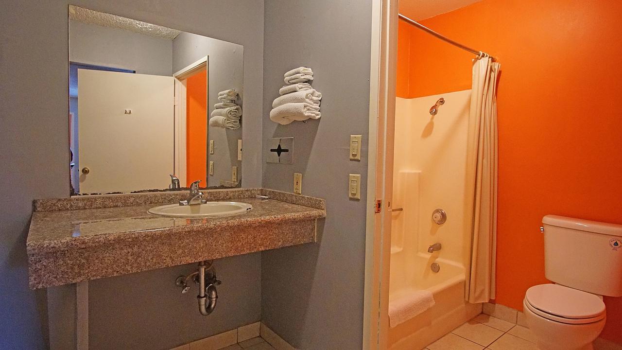 Los Angeles Inn & Suites - Lax West Athens Esterno foto